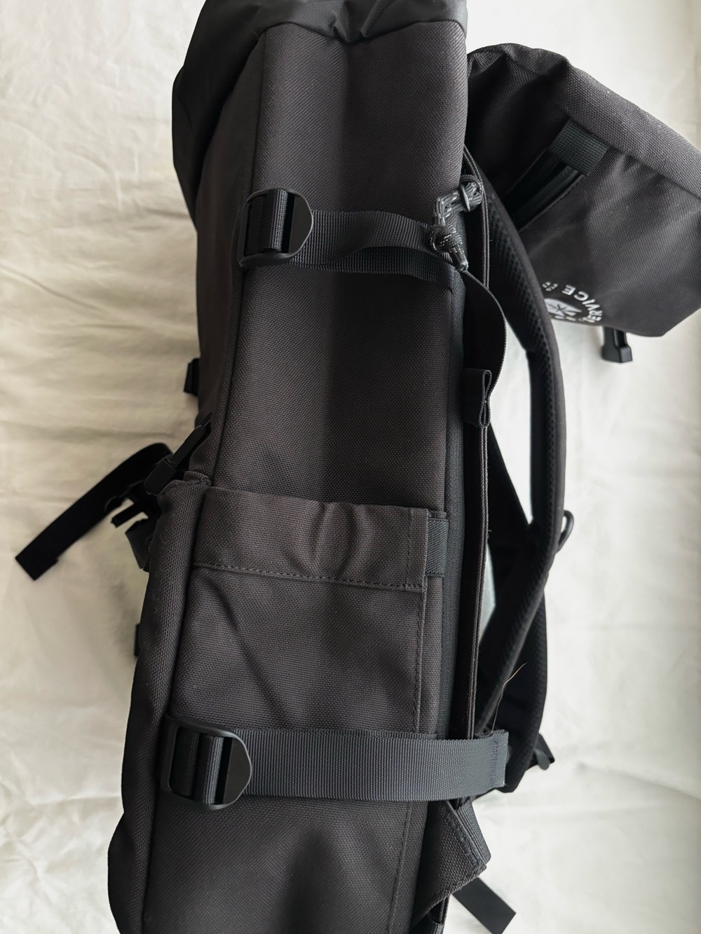 Topo Designs Rover Pack Tech Backpack Black - New with Tag - Picture 5 of 11